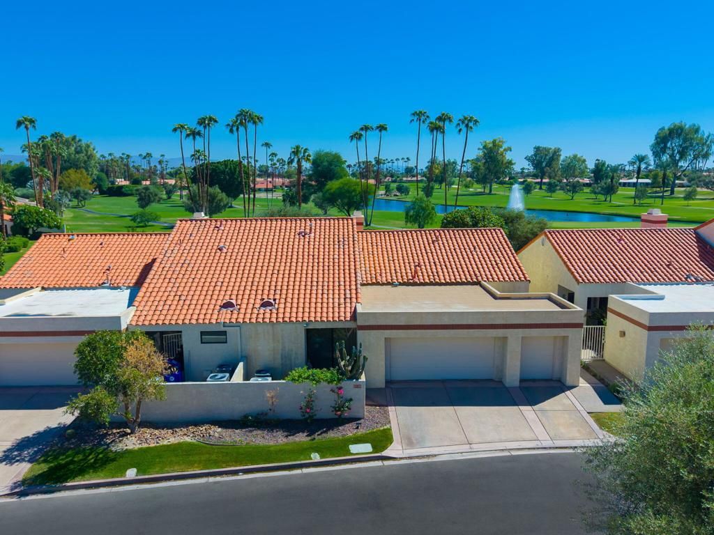 49430 Avenida Club La Quinta, La Quinta