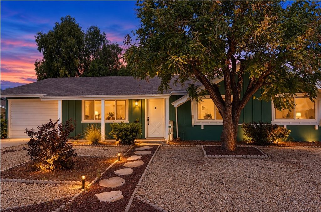 26790 Oakmont Drive, Sun City