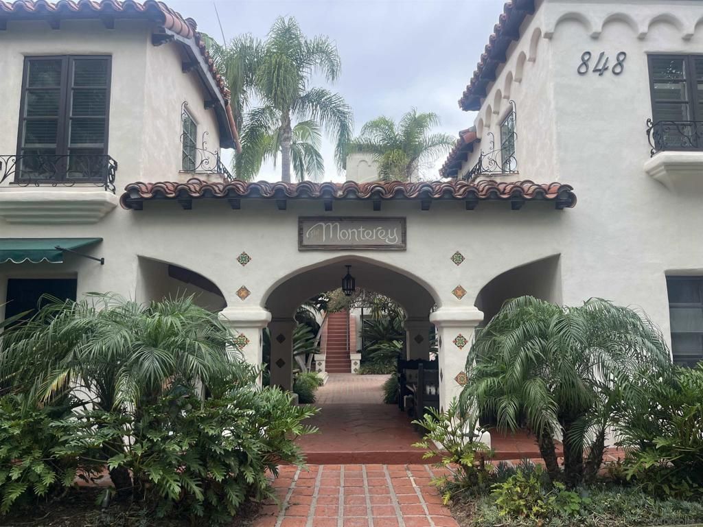 848 D Ave # 204, Coronado