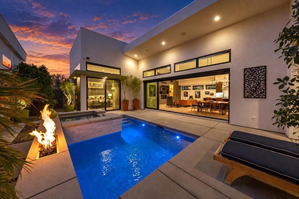 160 Obsidian Loop N, Palm Springs