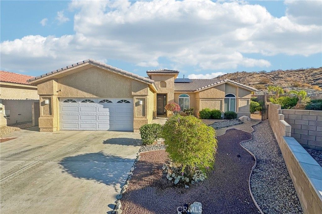 8306 Meadows, Desert Hot Springs