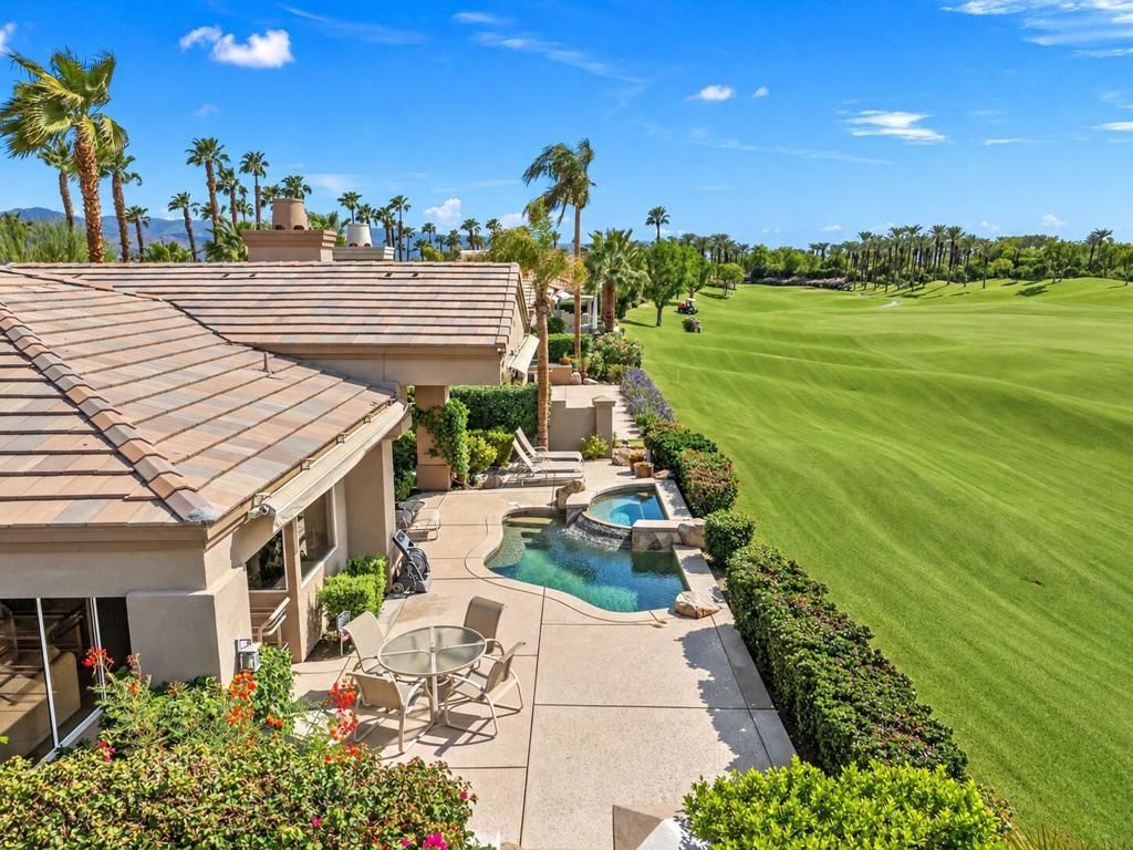 424 White Horse Trail, Palm Desert