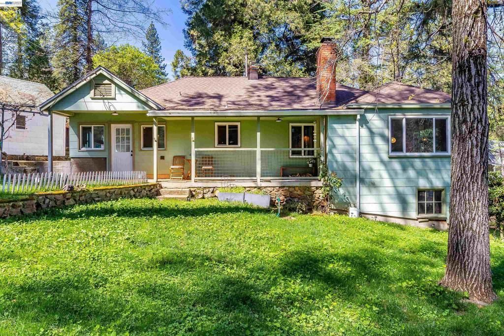 11896 Nancy Ln, Grass Valley