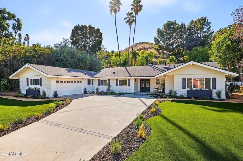 5215 Del Moreno Drive, Woodland Hills