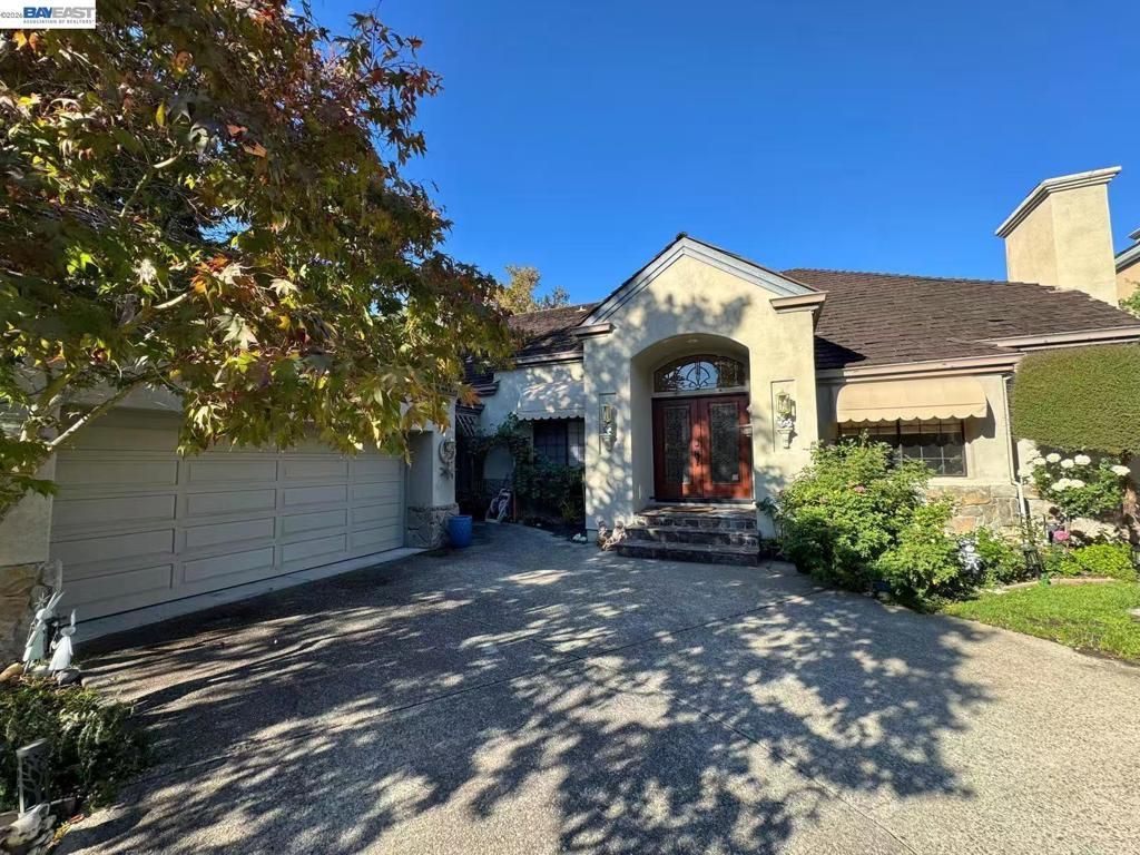 3236 Blackhawk Meadow Dr, Danville