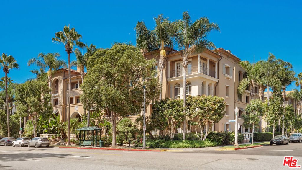 13173 Pacific # 202, Playa Vista