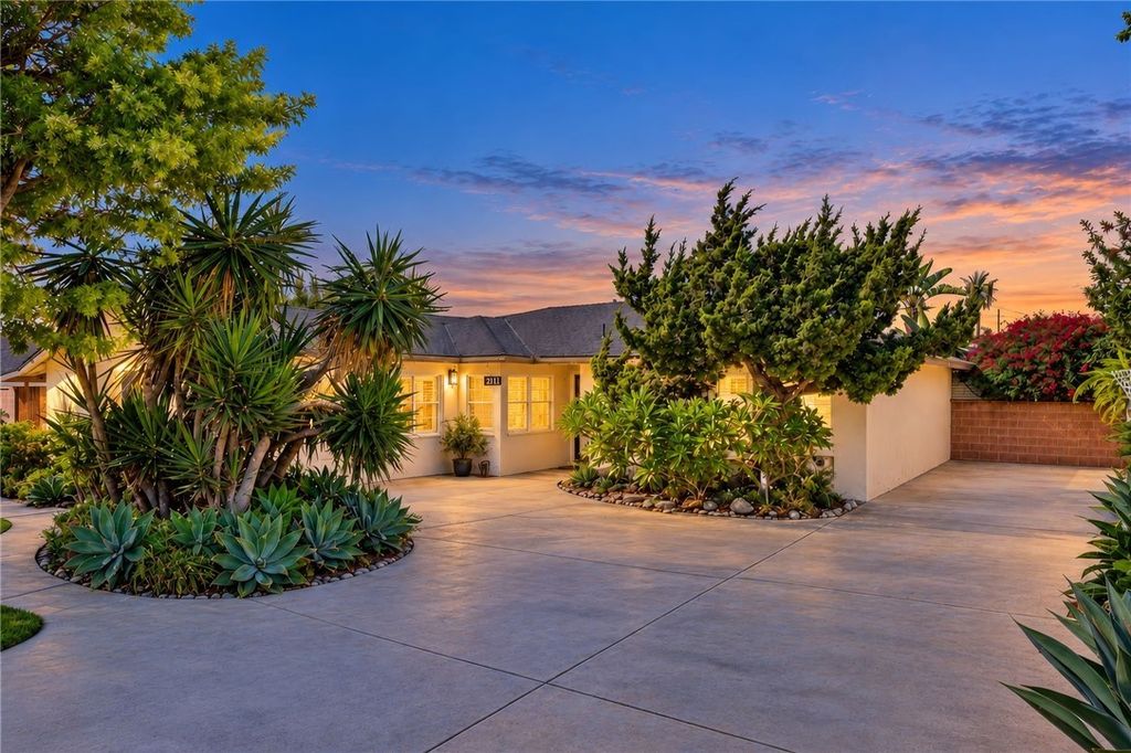 2413 Lori Lane, Santa Ana