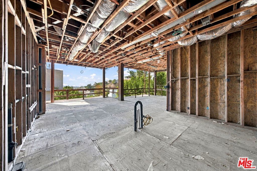 1688 Sunset Plaza Drive, Los Angeles