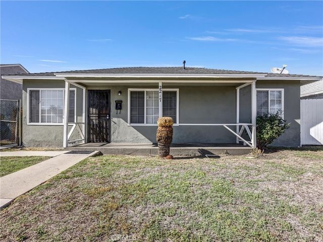 2217 W Raymond, Compton