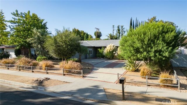 22429 Bessemer Street, Woodland Hills