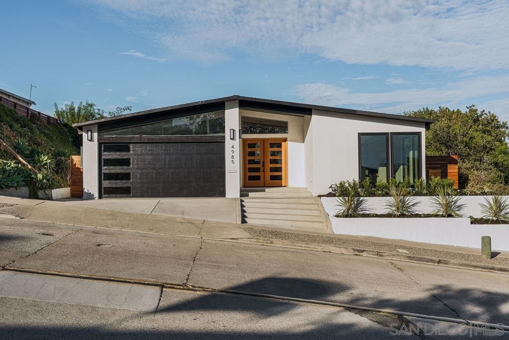 4985 Pacifica Dr, San Diego