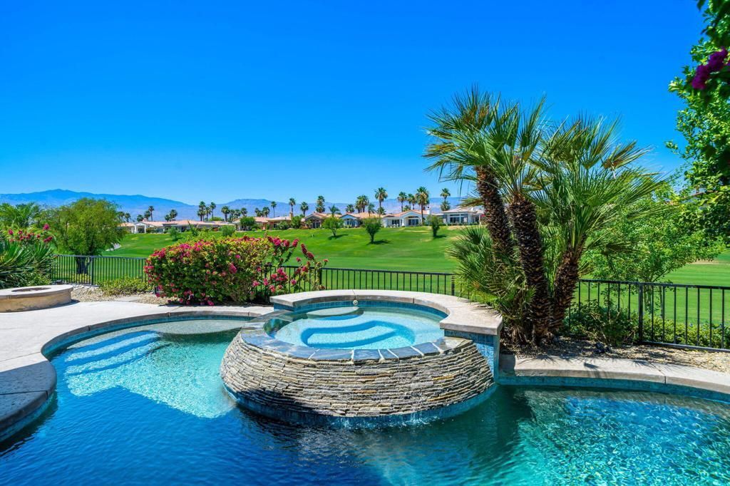 371 Tomahawk Drive, Palm Desert