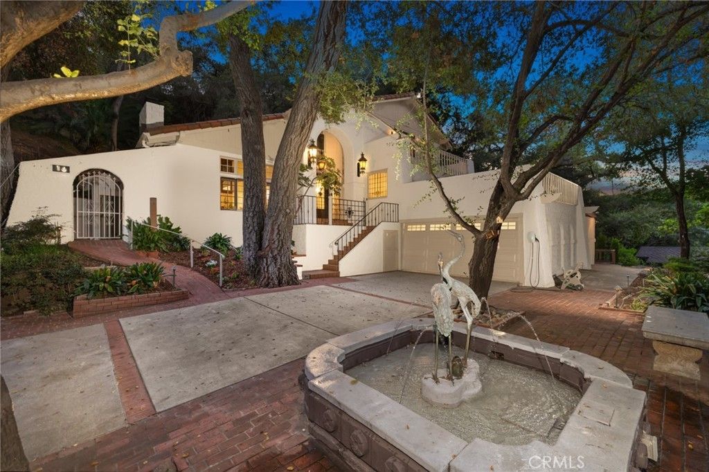 16 Hidden Valley Road, Monrovia