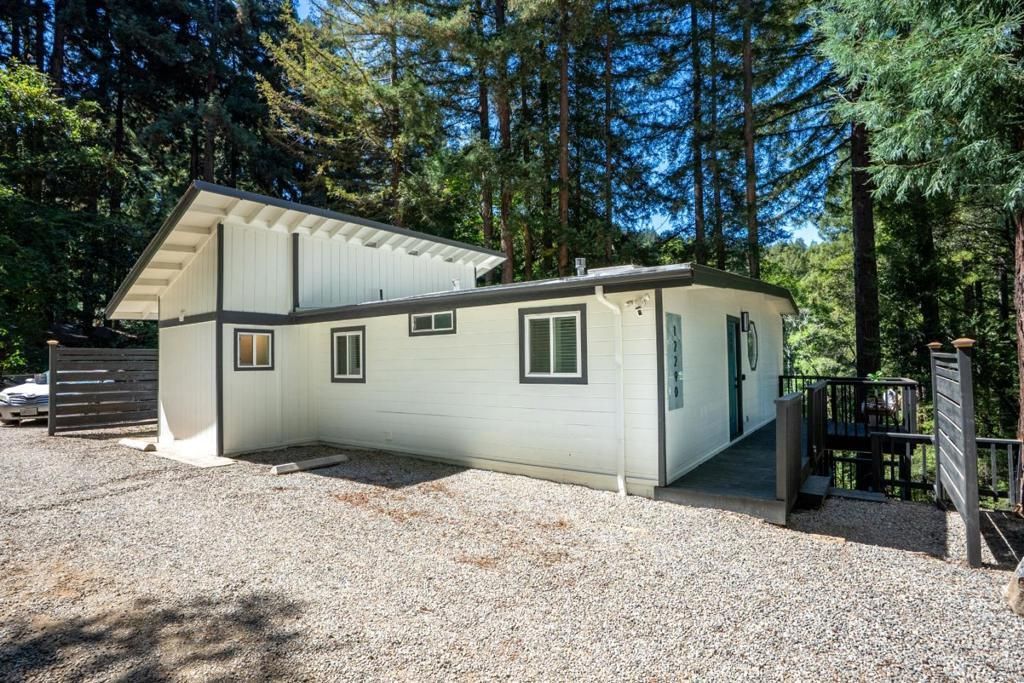 12290 Lake Boulevard, Felton