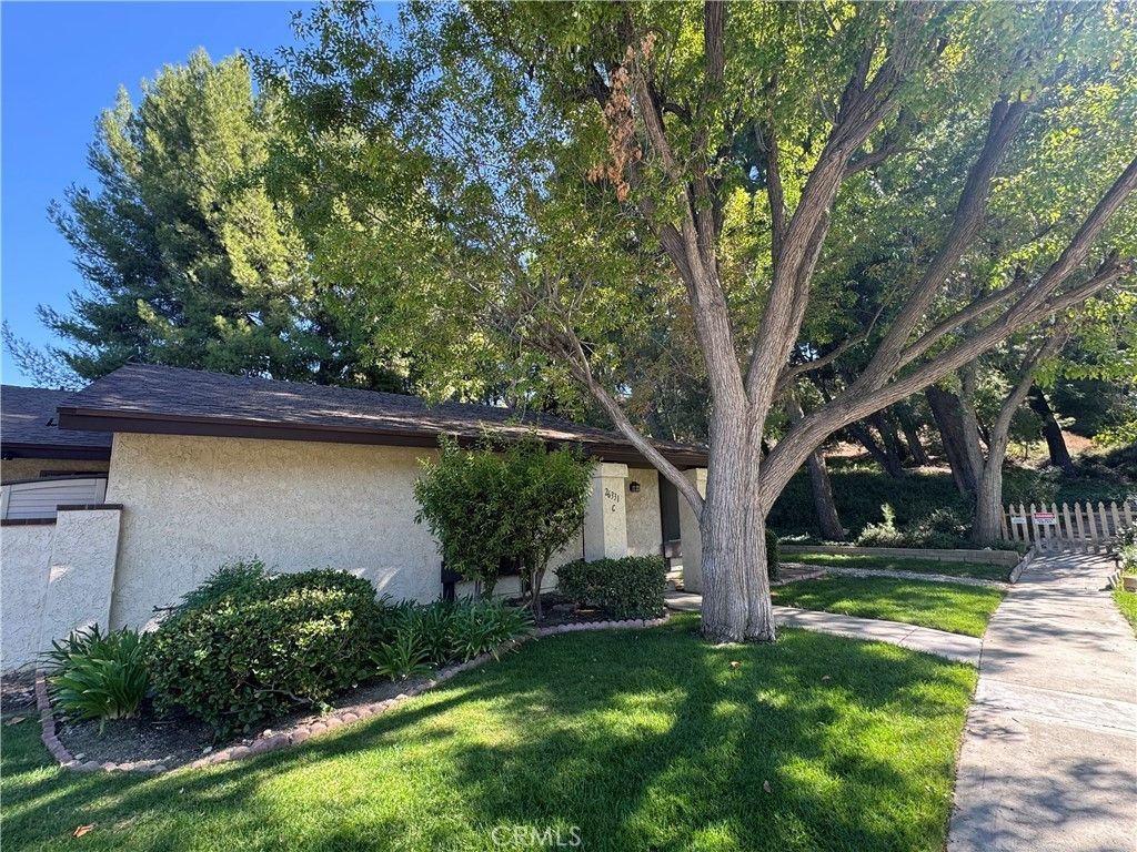 26331 Oakspur Drive # C, Newhall