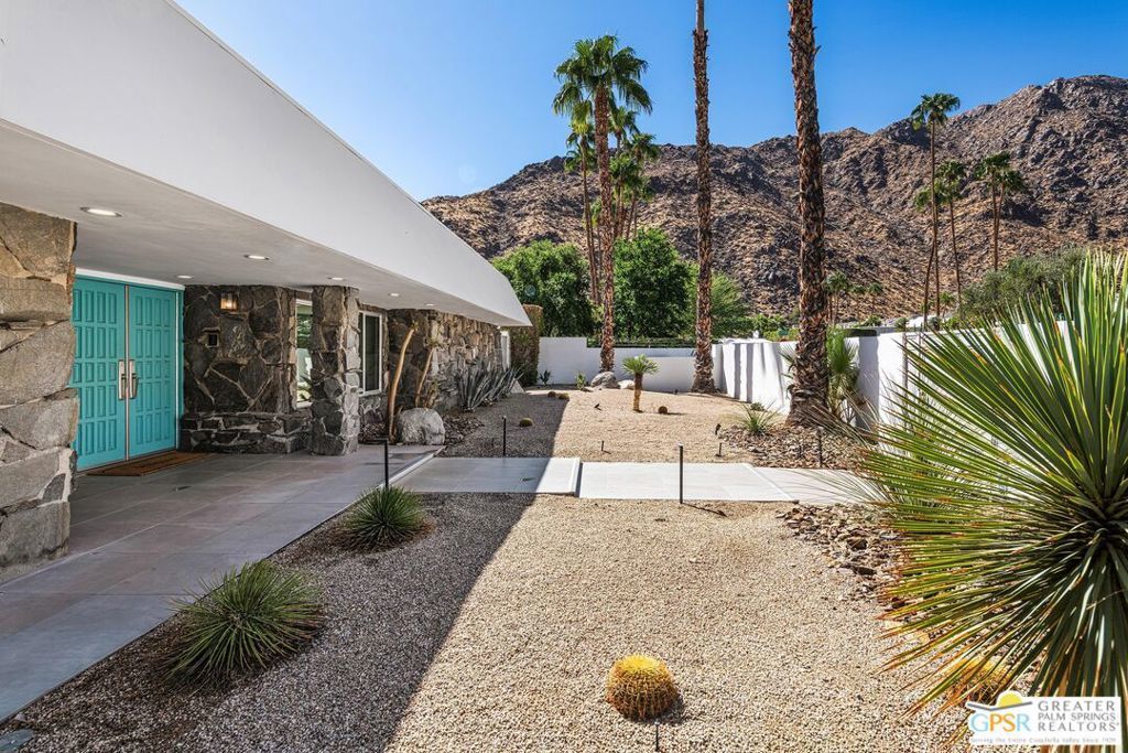 670 N Rose Avenue, Palm Springs