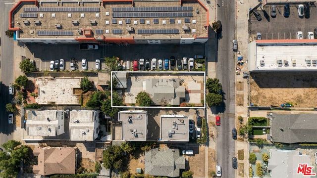 1114 N Heliotrope Drive, Los Angeles