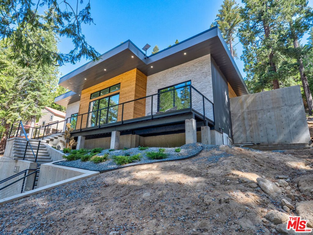 7175 Yosemite Park Way, Yosemite National Park