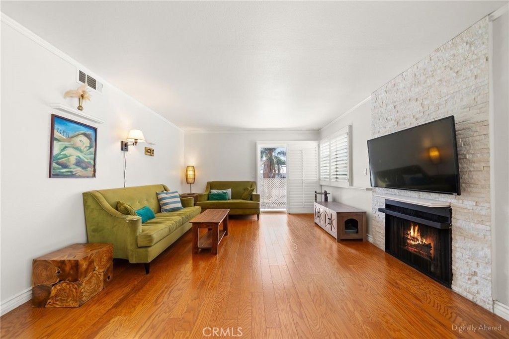 955 E. 3rd Street # 203, Long Beach