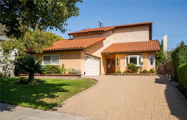 658 Glenmore, Glendale