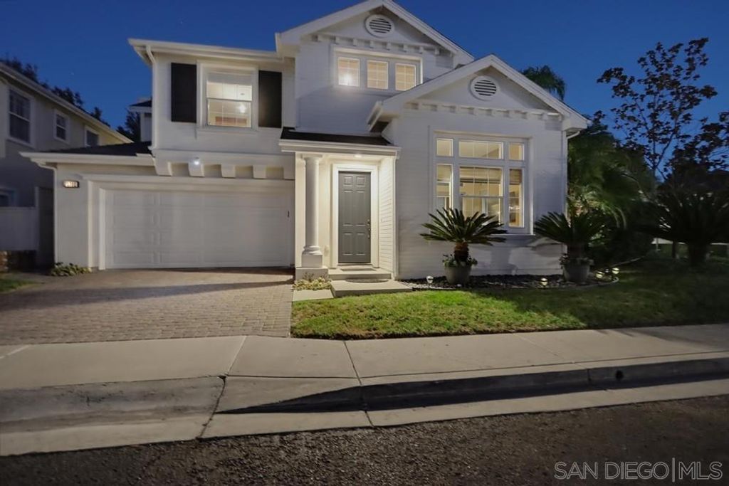 2702 W Canyon Avenue, San Diego