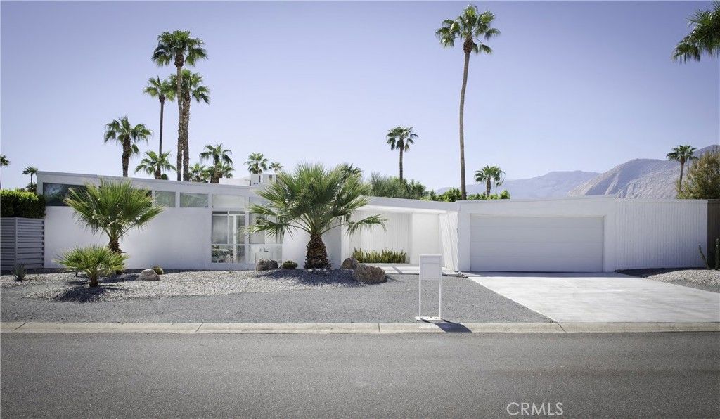 971 E Alexander Way, Palm Springs