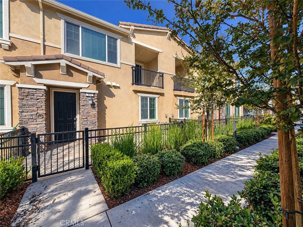 16502 Casa Grande # 352, Fontana