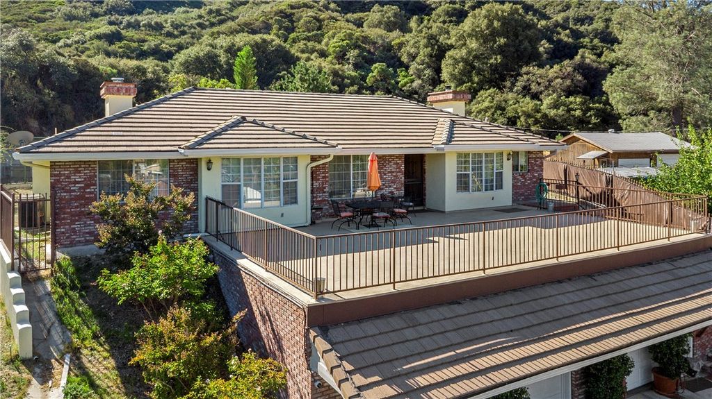 14285 Club View Drive, Lytle Creek