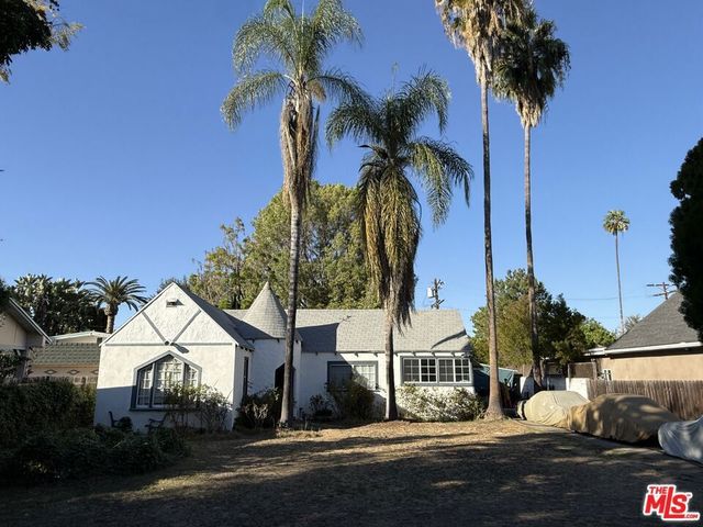 11547 Hortense Street, Valley Village
