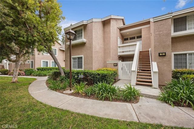 74 Woodleaf, Irvine