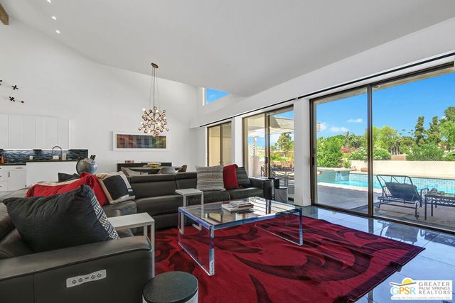 186 S Kavenish Drive, Rancho Mirage