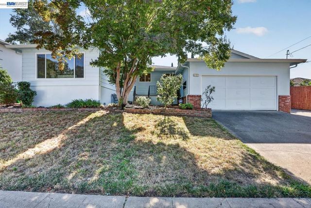 2737 Sulphur Dr, Hayward