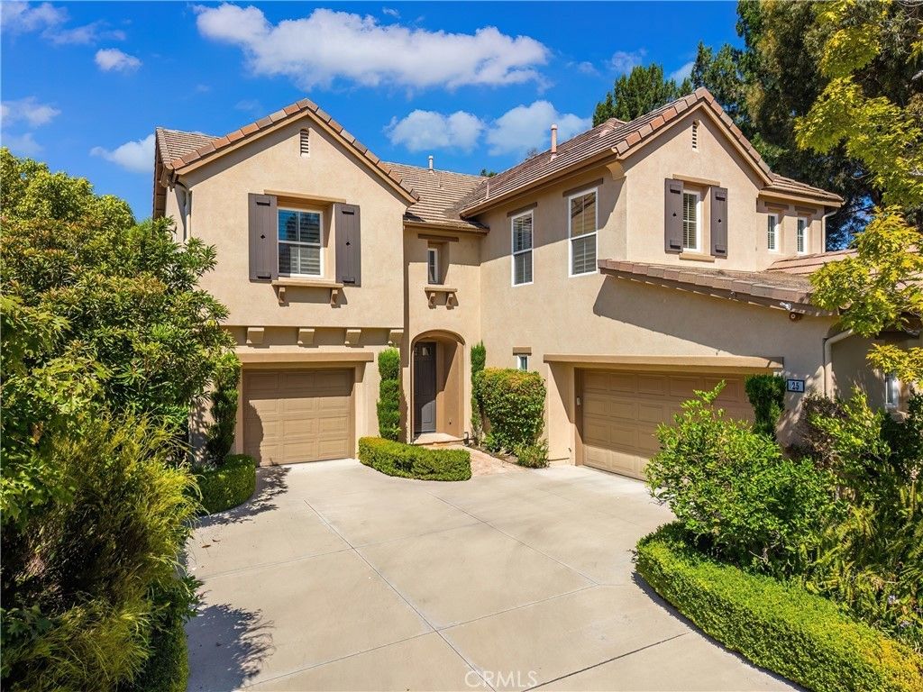 25 Garnet, Irvine