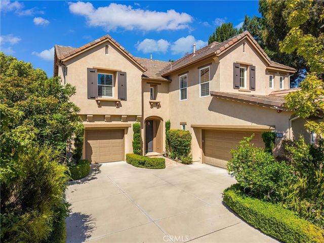 25 Garnet, Irvine