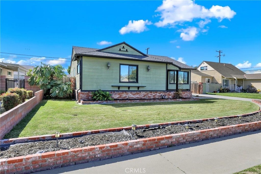 8014 Calendula, Buena Park