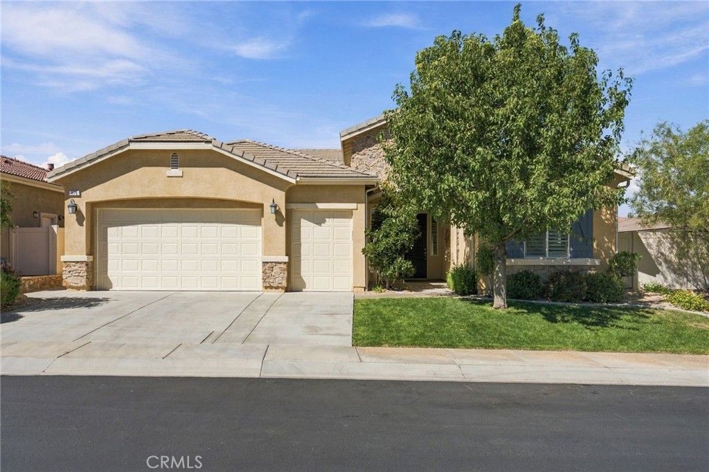 475 Whitney Peak, Beaumont