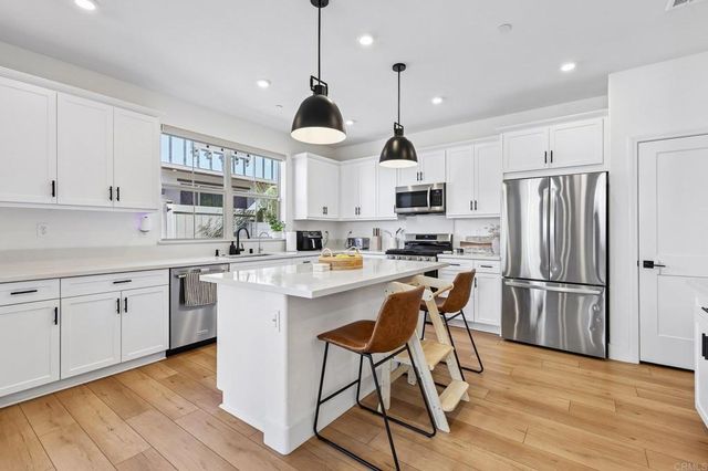 1705 Valley Oak Way, Oceanside