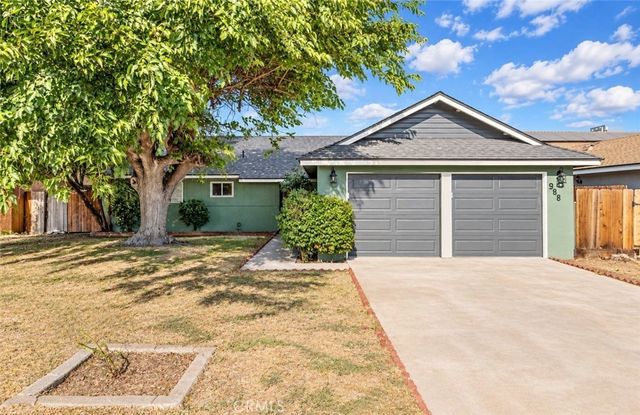 988 Laurel Avenue, Lindsay