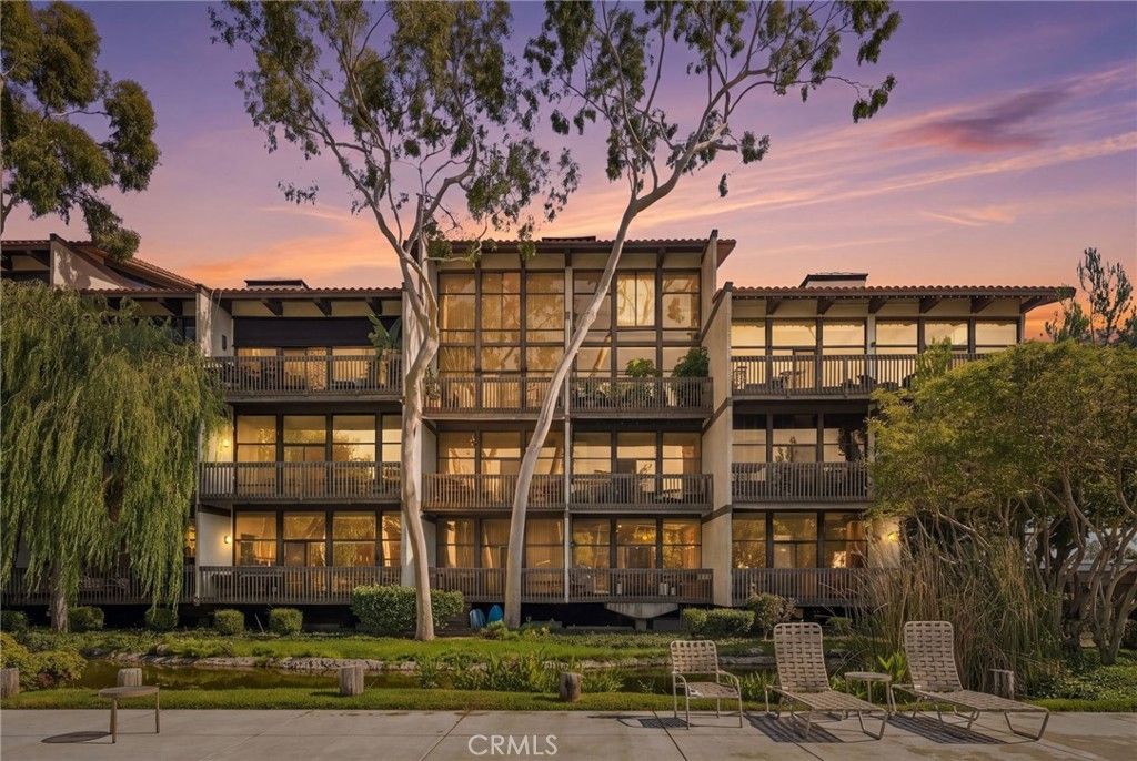 7139 Marina Pacifica Drive S # Key 8, Long Beach