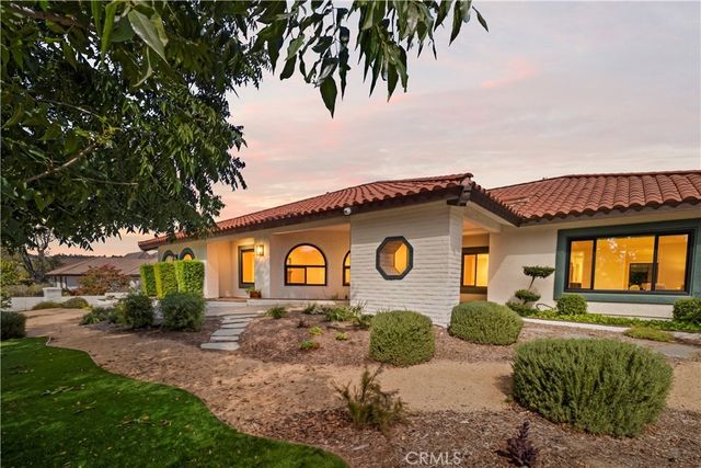 831 Pomello, Claremont