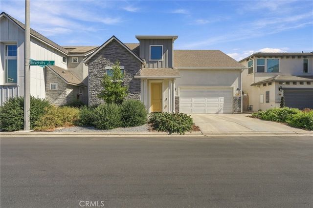 4432 S University Street, Visalia