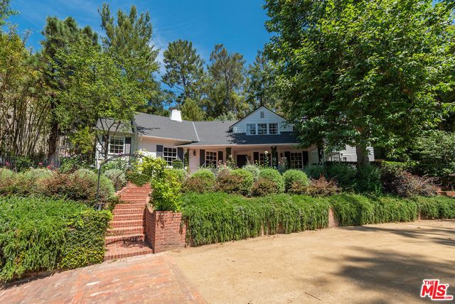 9305 Hazen Drive, Beverly Hills