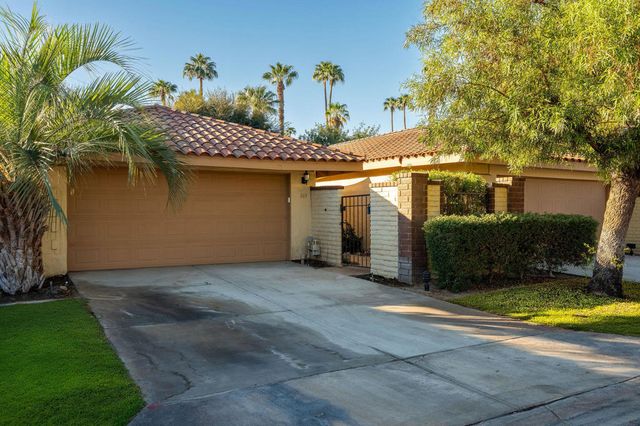 303 Villena Way, Palm Desert