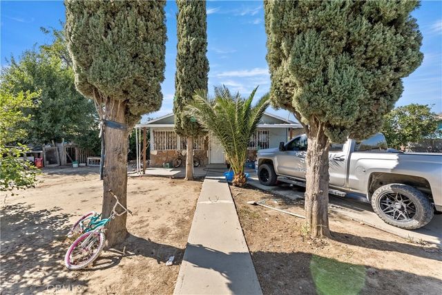 33142 W Hidalgo Avenue, 