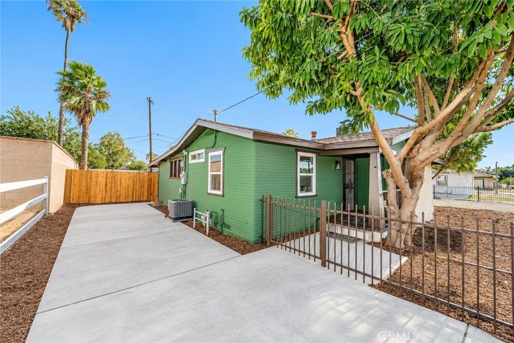 5908 Grand, Riverside