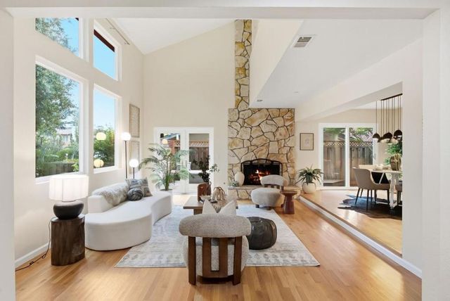 551 Tyndall Street, Los Altos