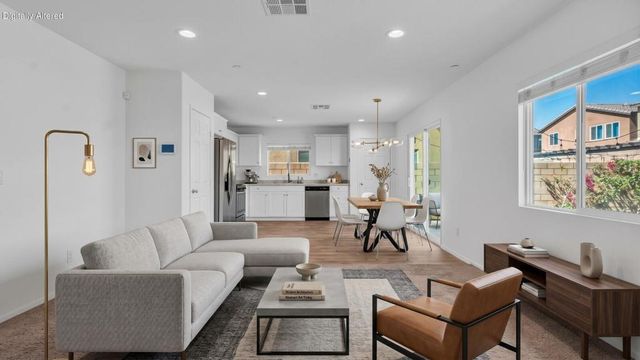 85222 Avenida Reforma, Coachella