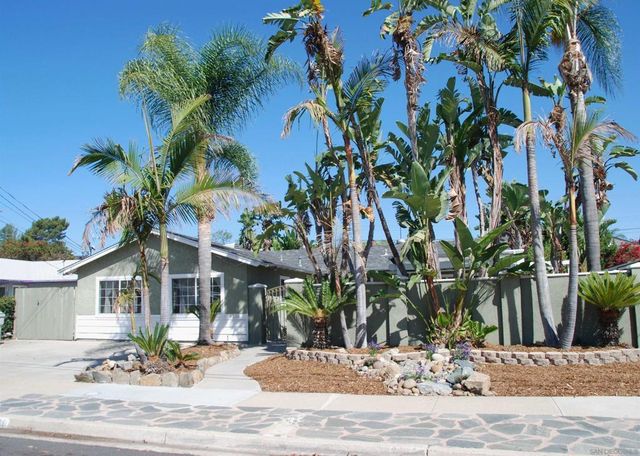 8330 Beaver Lake Dr, San Diego