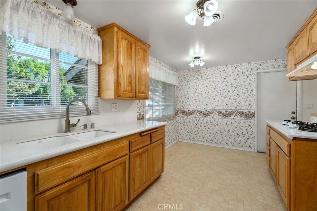 2736 E Coolidge, Orange