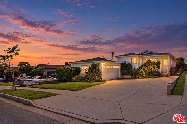 1328 W 122nd Street, Los Angeles